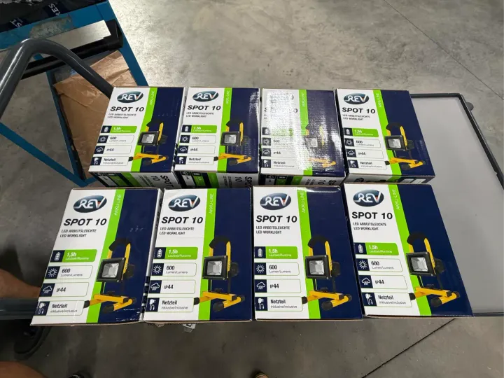 LED-Arbeitsleuchte 8 STK.